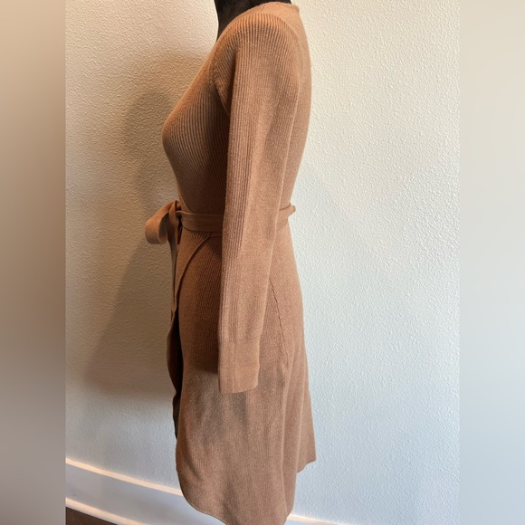 Abercrombie & Fitch Tan Long Sleeve Wrap Sweater Dress - Picture 4 of 7